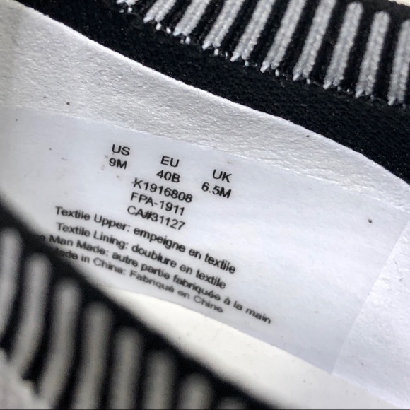 🖤NEW! DKNY Rini Knit Slip On Sneaker - Picture 2 of 7